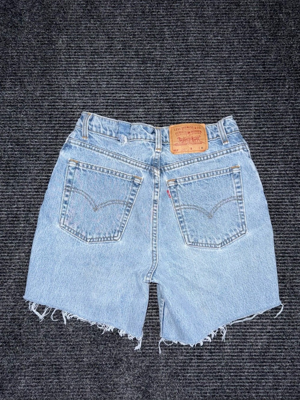 Vintage 90s Levi’s 512 Cutoff Denim Mid Thigh Shorts Sz 27 Distressed Jorts